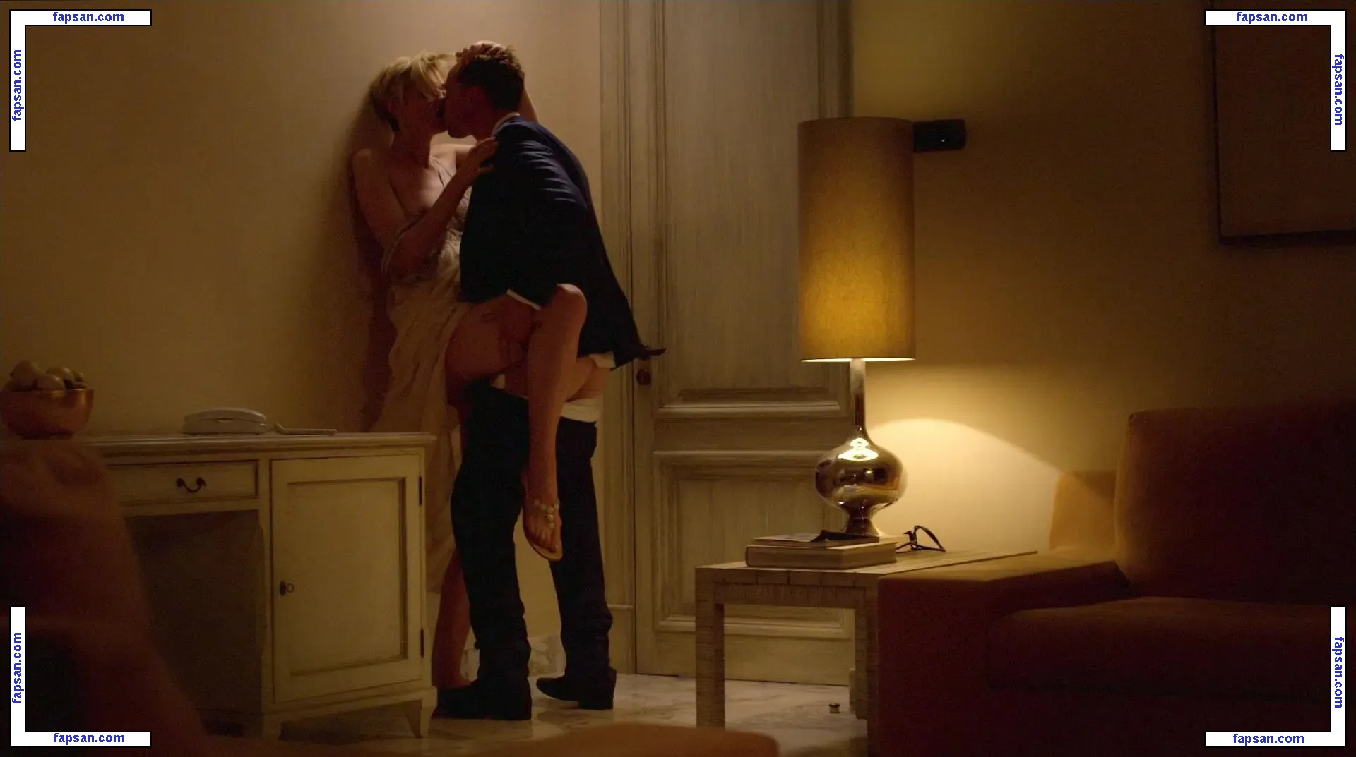 Elizabeth Debicki nude photo #0074 from OnlyFans