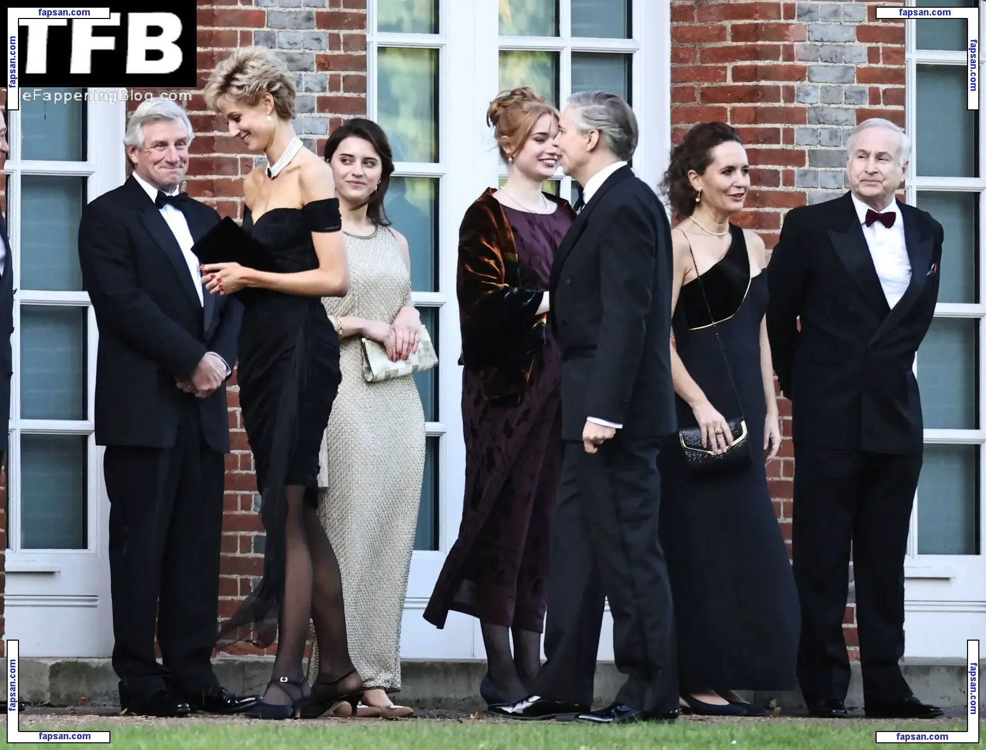 Elizabeth Debicki nude photo #0150 from OnlyFans