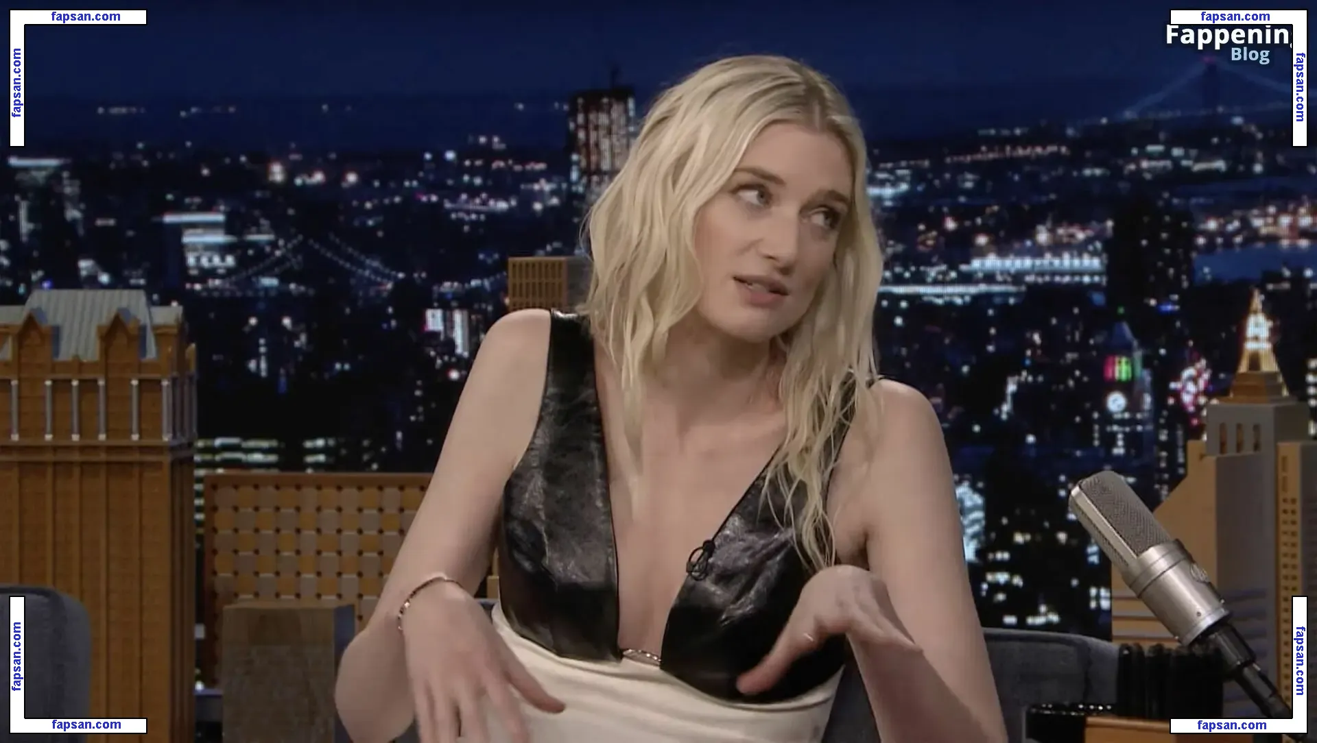 Elizabeth Debicki nude photo #0194 from OnlyFans