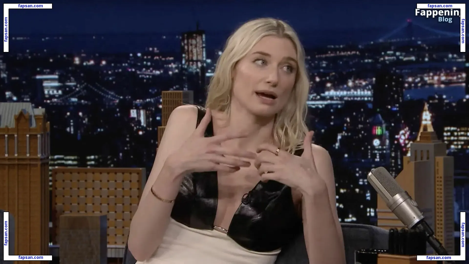 Elizabeth Debicki nude photo #0200 from OnlyFans