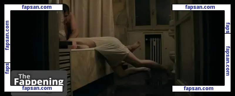 Elizabeth Debicki nude photo #0256 from OnlyFans