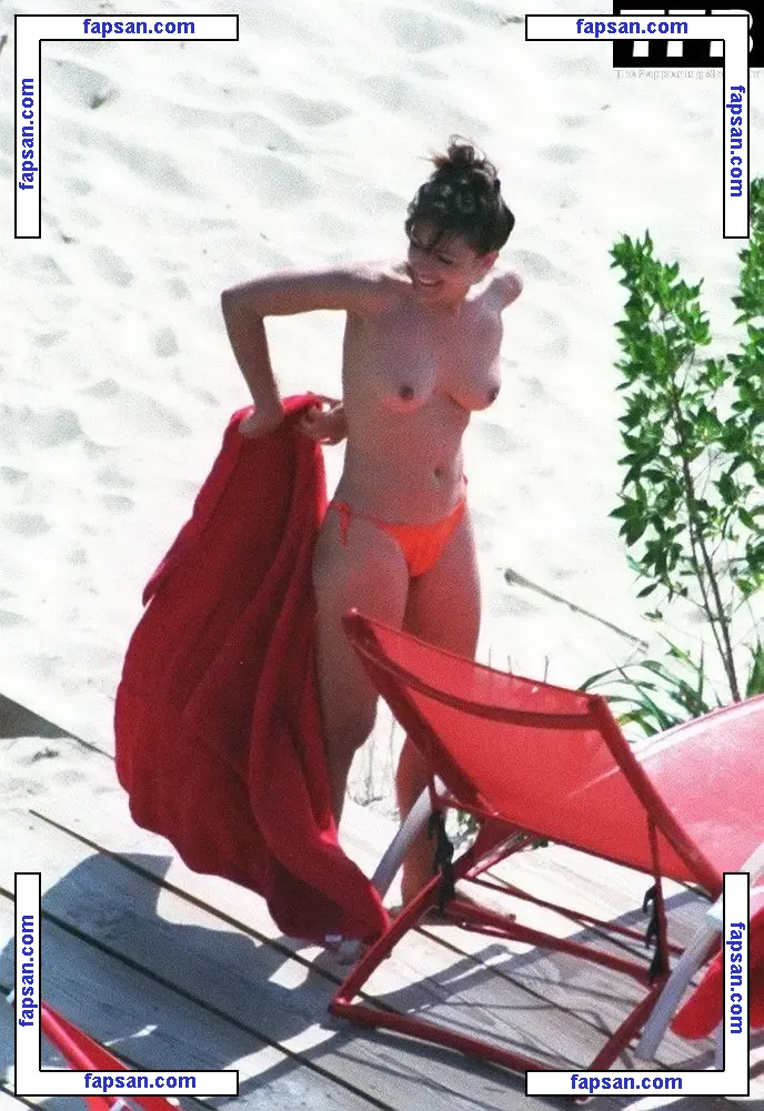 Elizabeth Hurley nude photo #0984 from OnlyFans