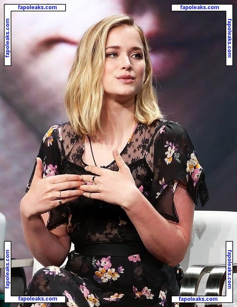 Elizabeth Lail / elizabethlail nude photo #0070 from OnlyFans