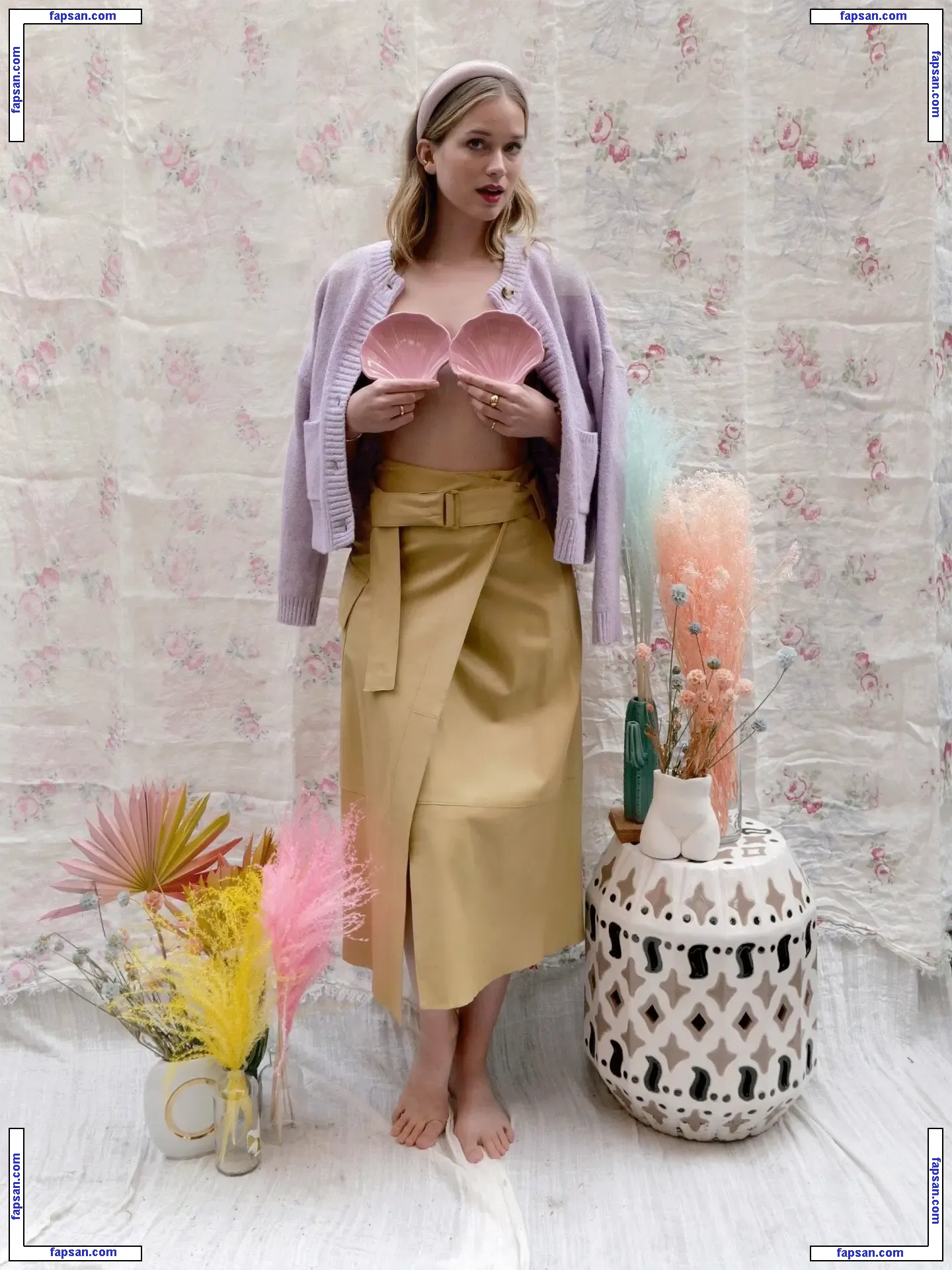 Elizabeth Lail nude photo #0138 from OnlyFans