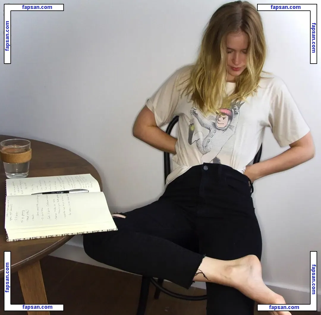 Elizabeth Lail nude photo #0139 from OnlyFans