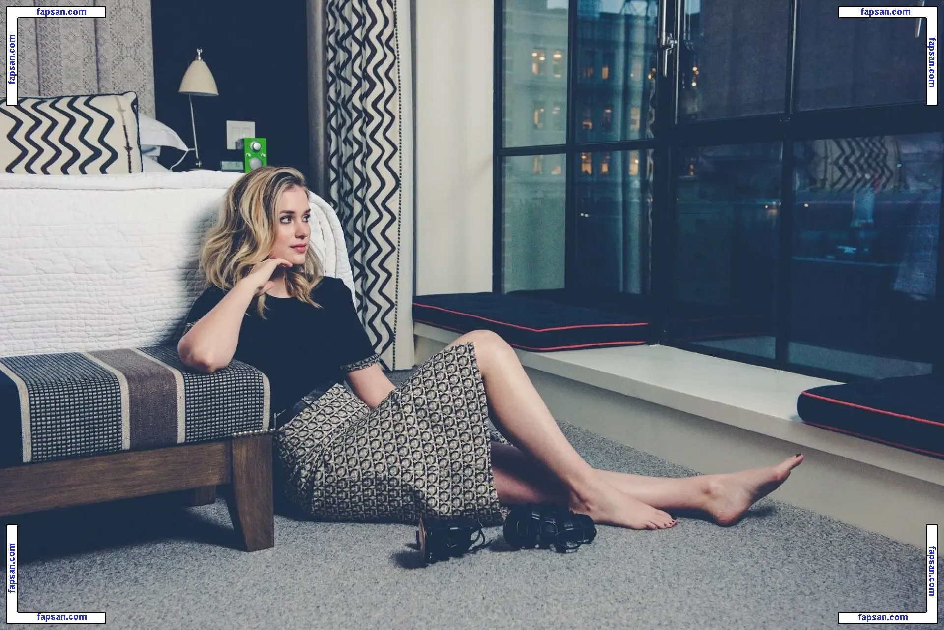 Elizabeth Lail nude photo #0143 from OnlyFans