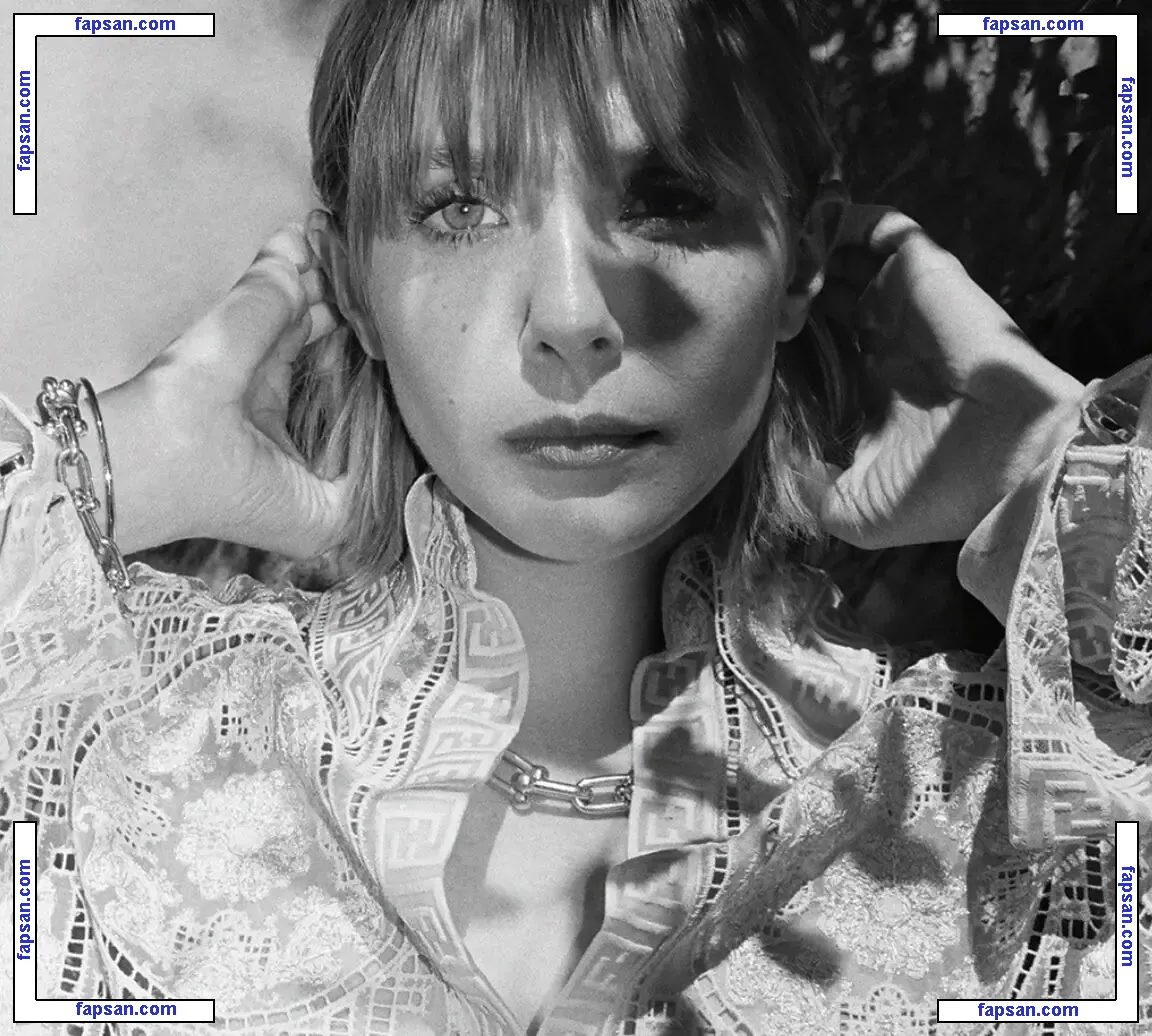 Elizabeth Olsen nude photo #0759 from OnlyFans