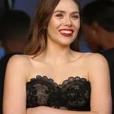 Elizabeth Olsen голая #0073