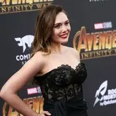 Elizabeth Olsen голая #0128