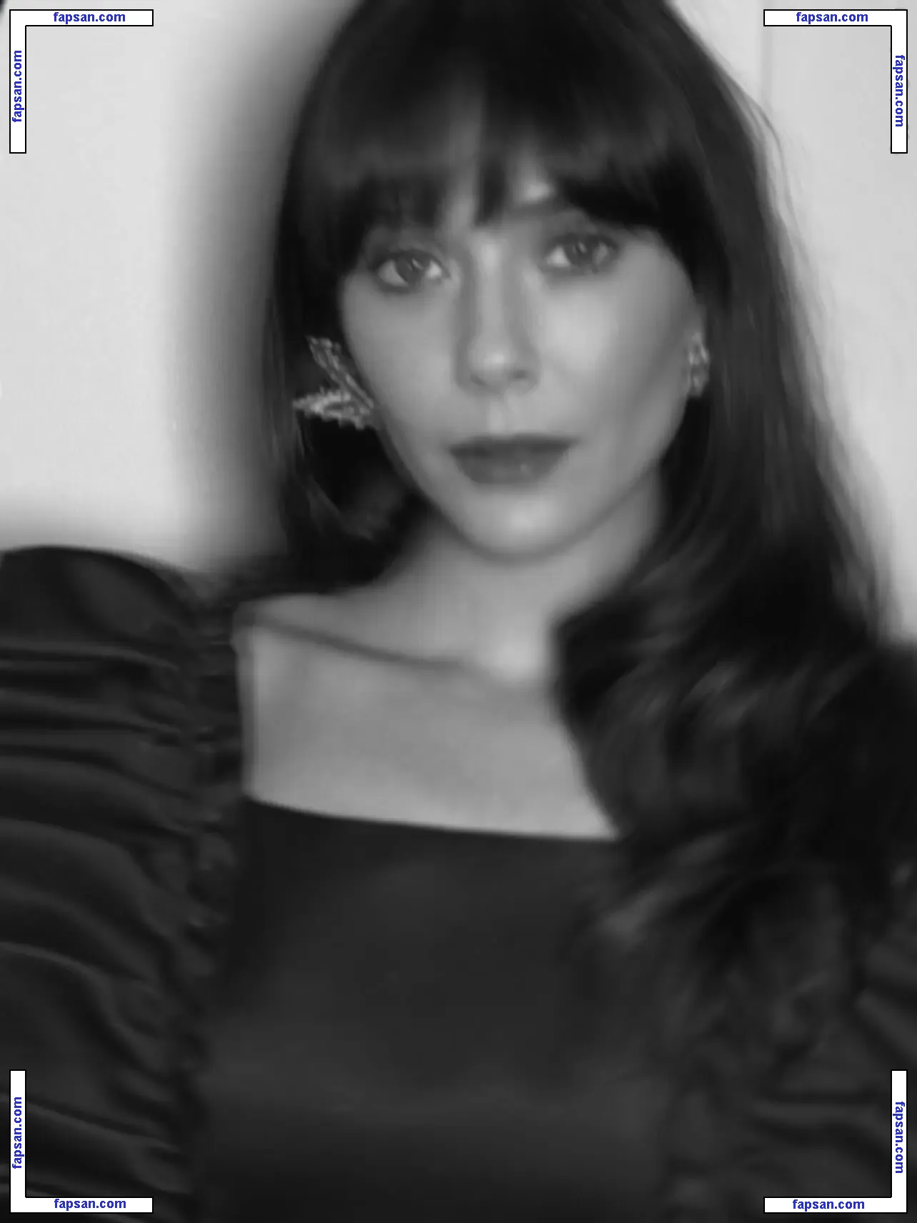 Elizabeth Olsen голая фото #1658 с Онлифанс