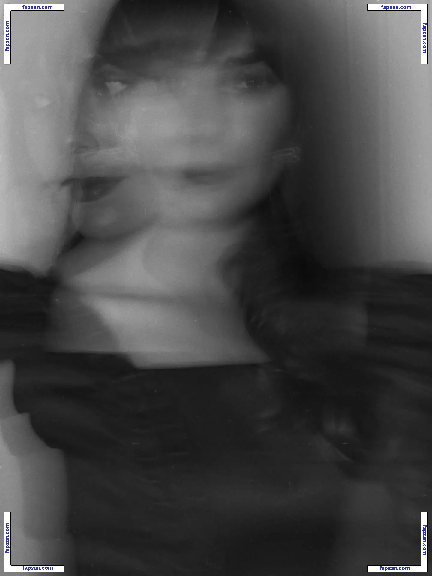 Elizabeth Olsen голая фото #1659 с Онлифанс