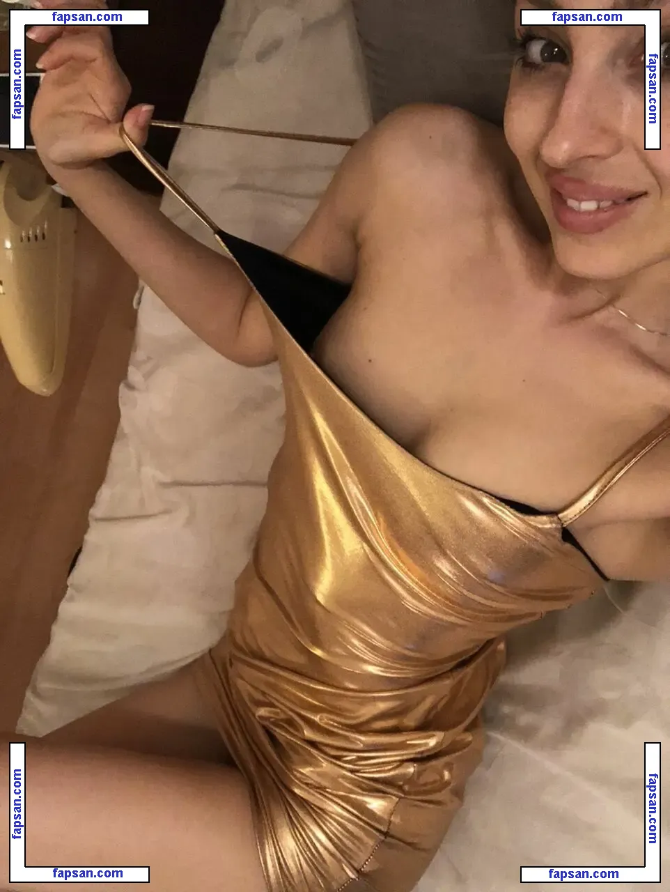 Elizabeth Sentbyeros nude photo #0007 from OnlyFans