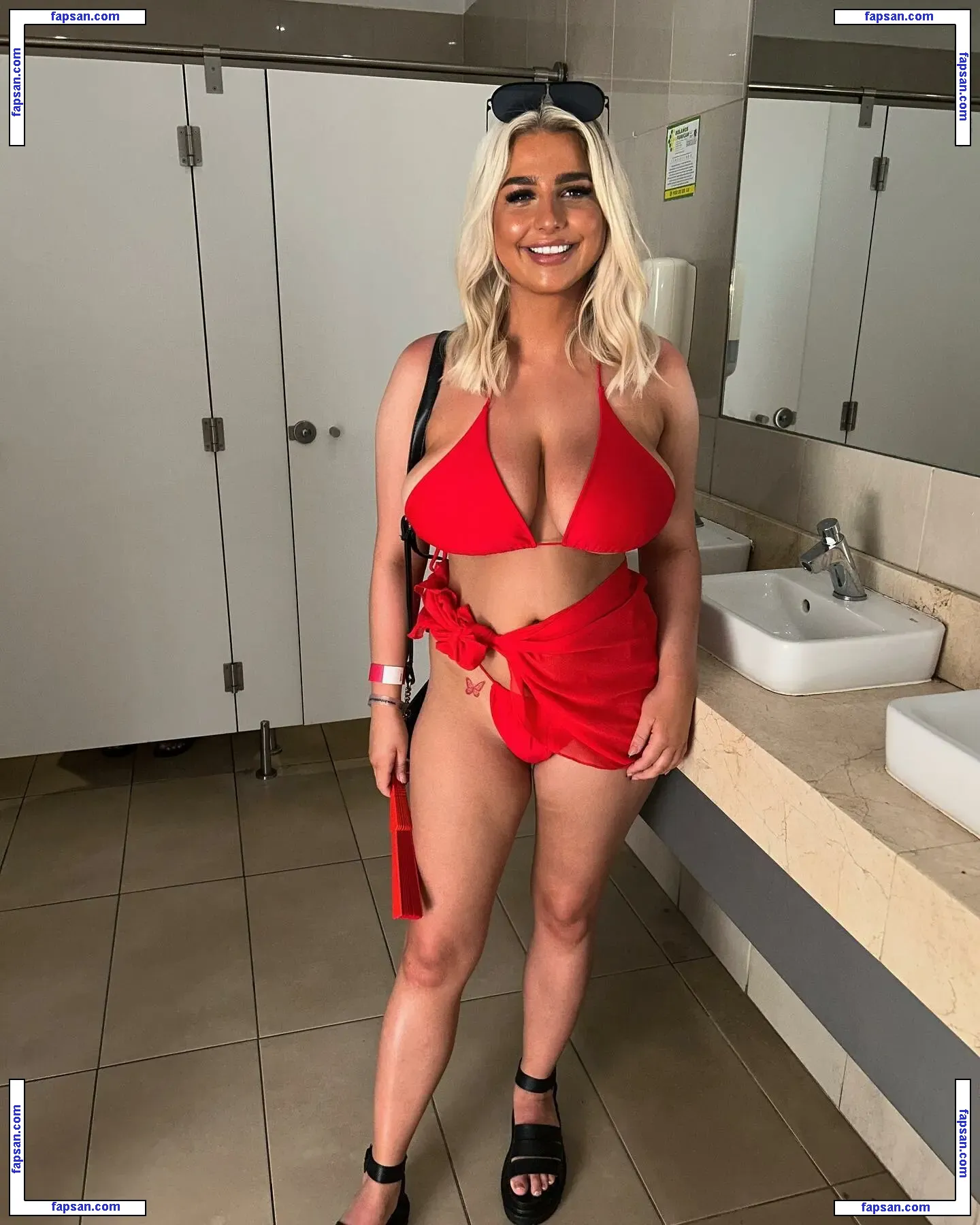 Elizabeth Taylor nude photo #0111 from OnlyFans