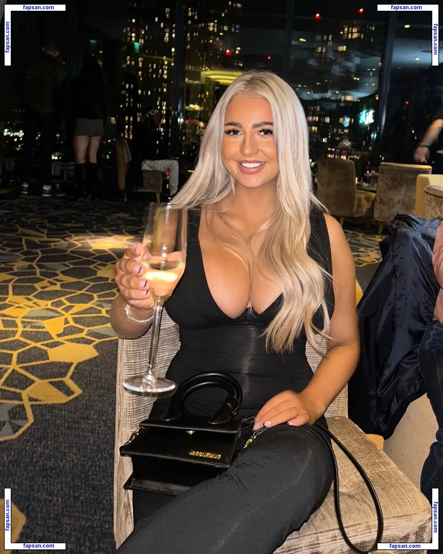 Elizabeth Taylor nude photo #0136 from OnlyFans