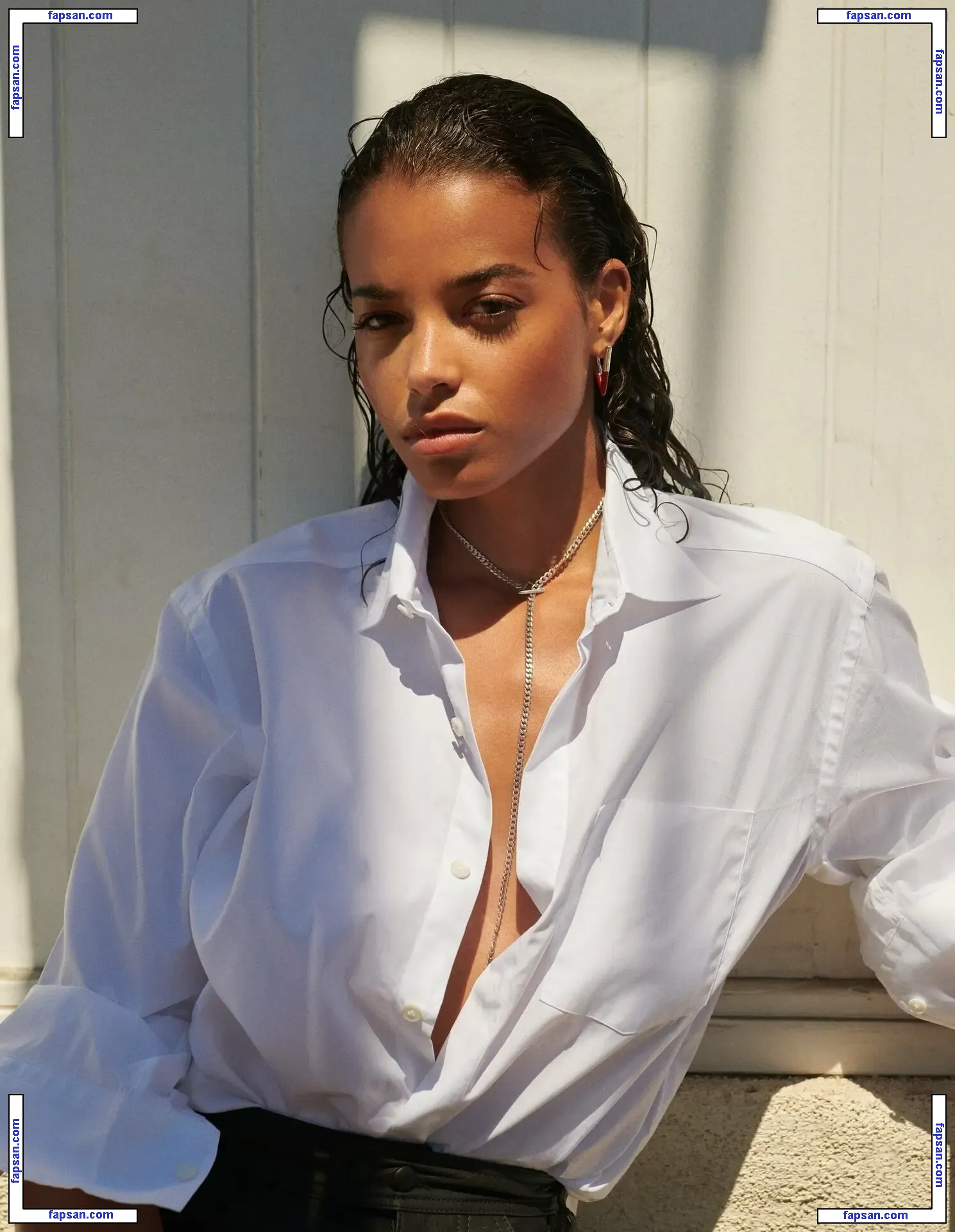 Ella Balinska голая фото #0409 с Онлифанс