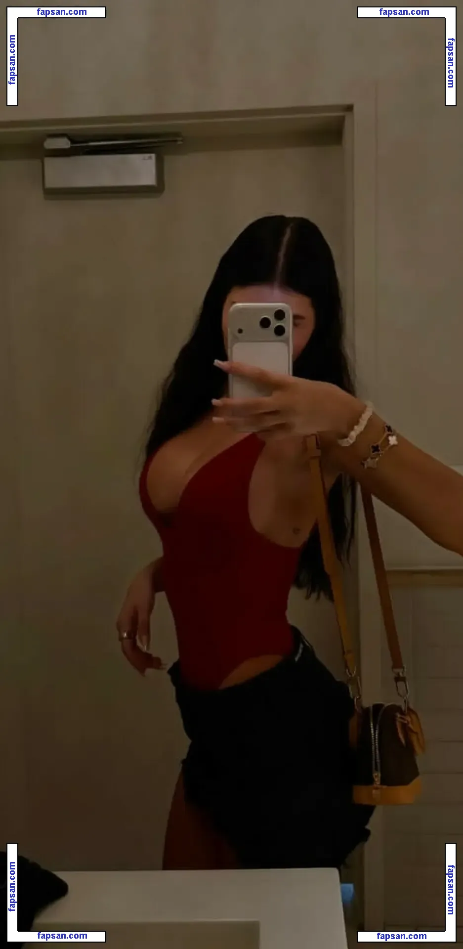 Ella Bleu голая фото #0072 с Онлифанс