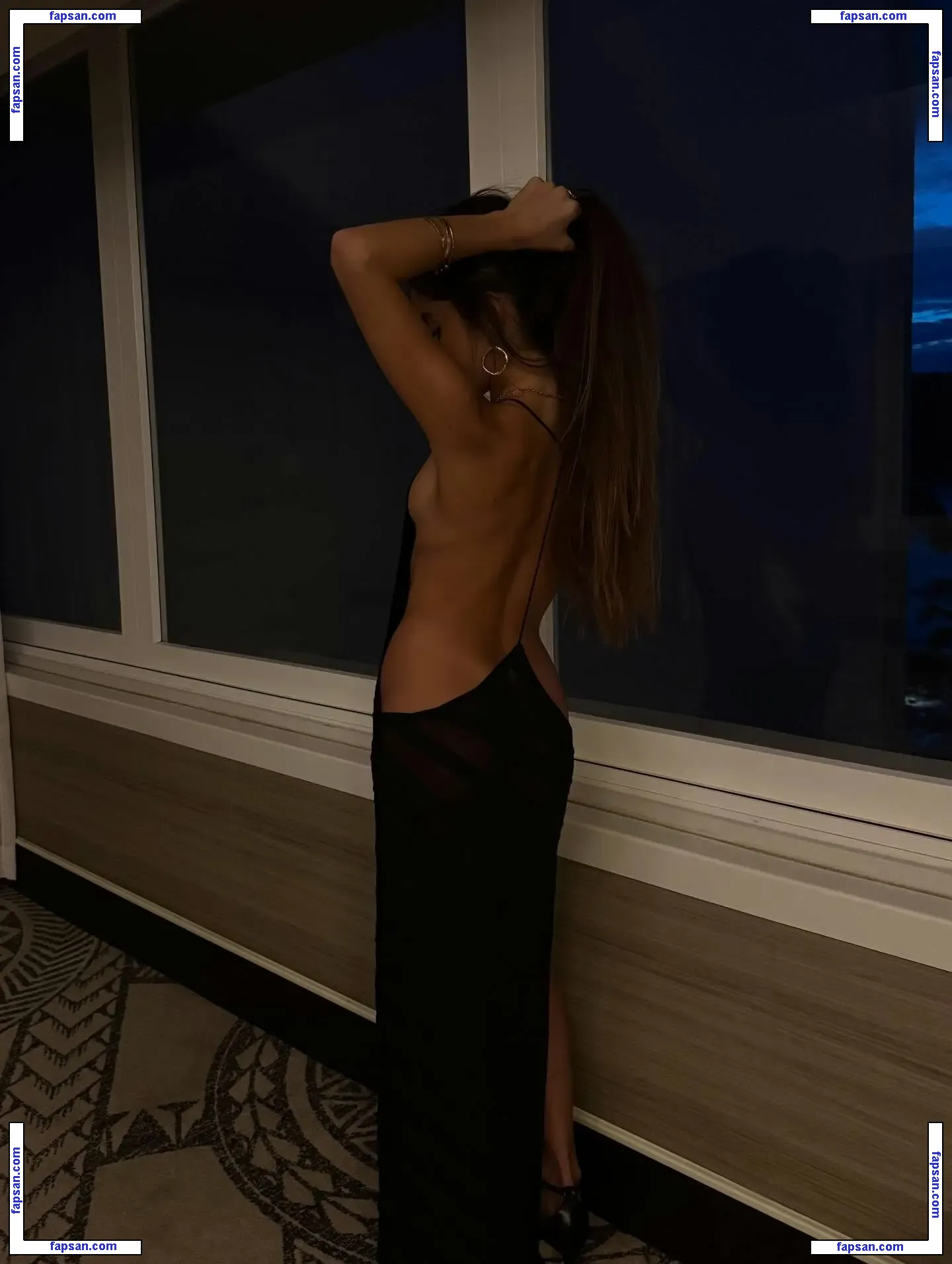 Ella Erwin голая фото #0003 с Онлифанс