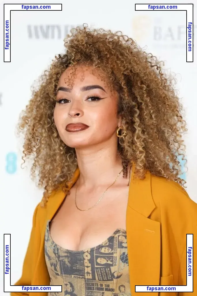 Ella Eyre nude photo #0090 from OnlyFans