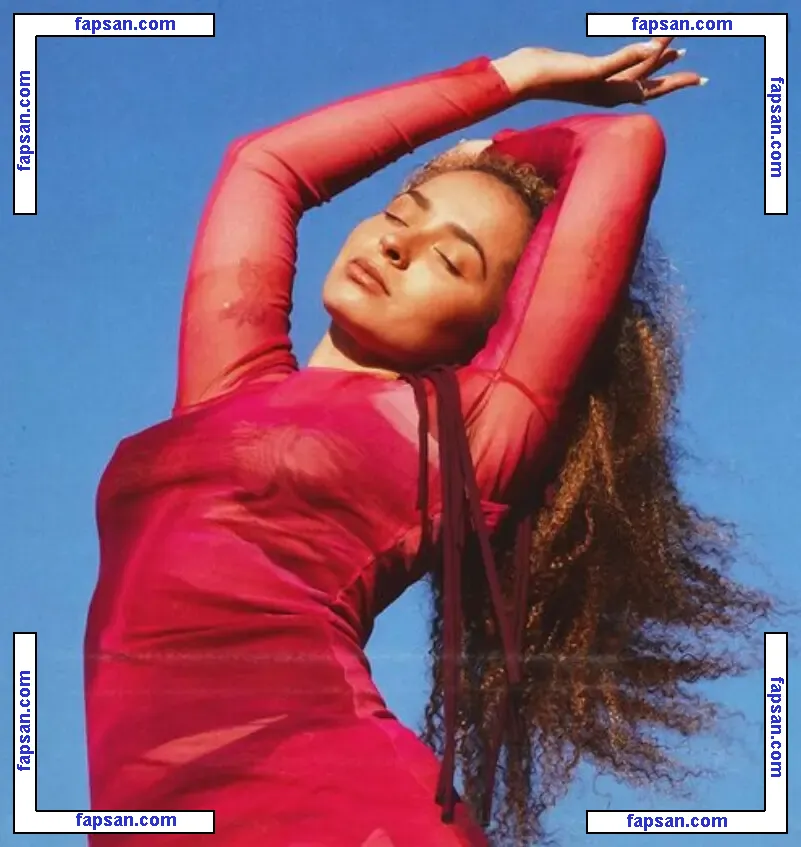 Ella Eyre nude photo #0119 from OnlyFans