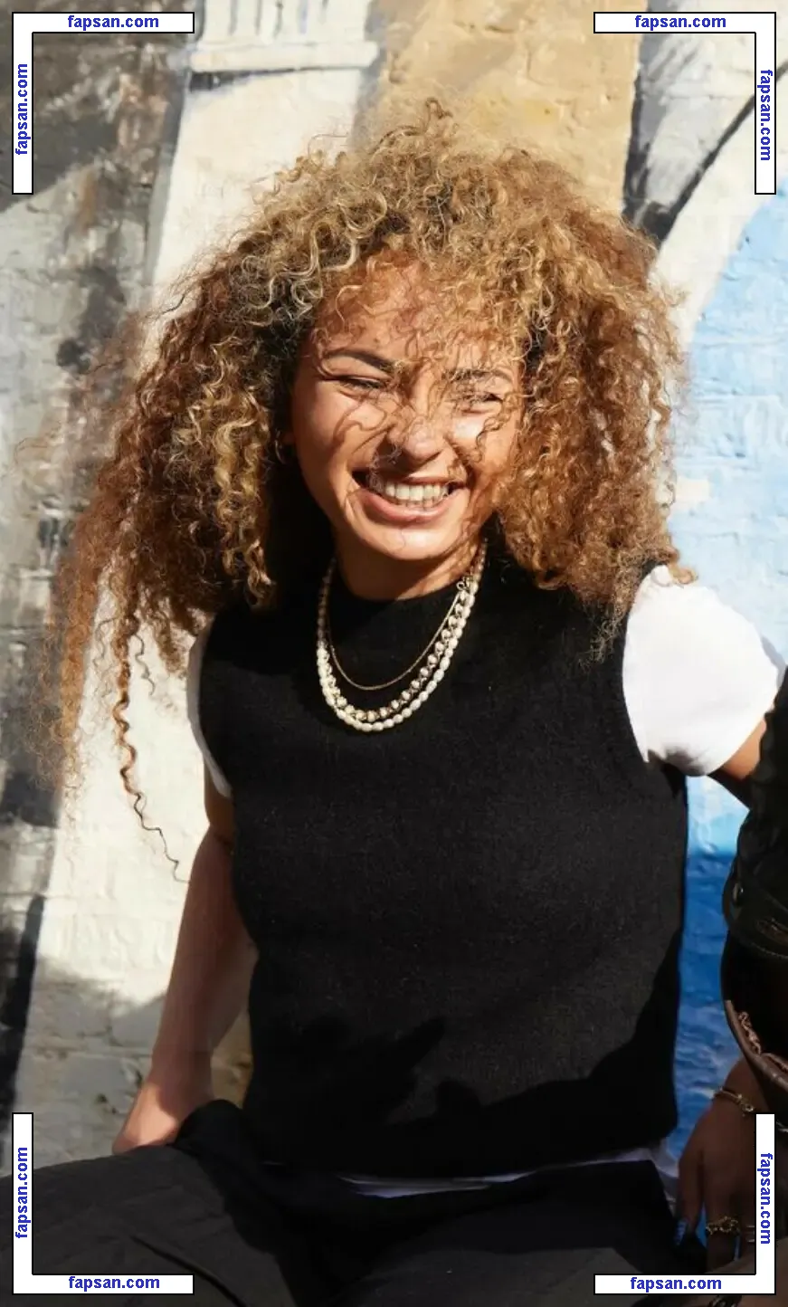 Ella Eyre nude photo #0130 from OnlyFans