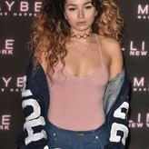 Ella Eyre голая #0011