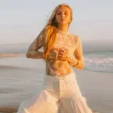 Ella Horan голая #0097