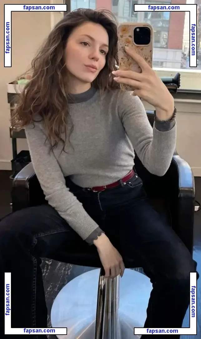 Ella Hunt голая фото #0129 с Онлифанс