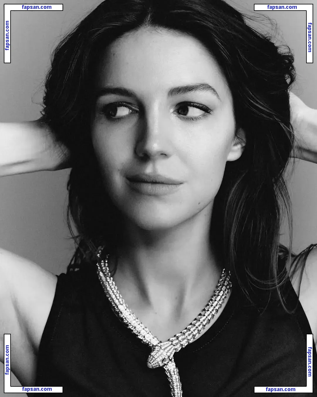 Ella Hunt голая фото #0135 с Онлифанс