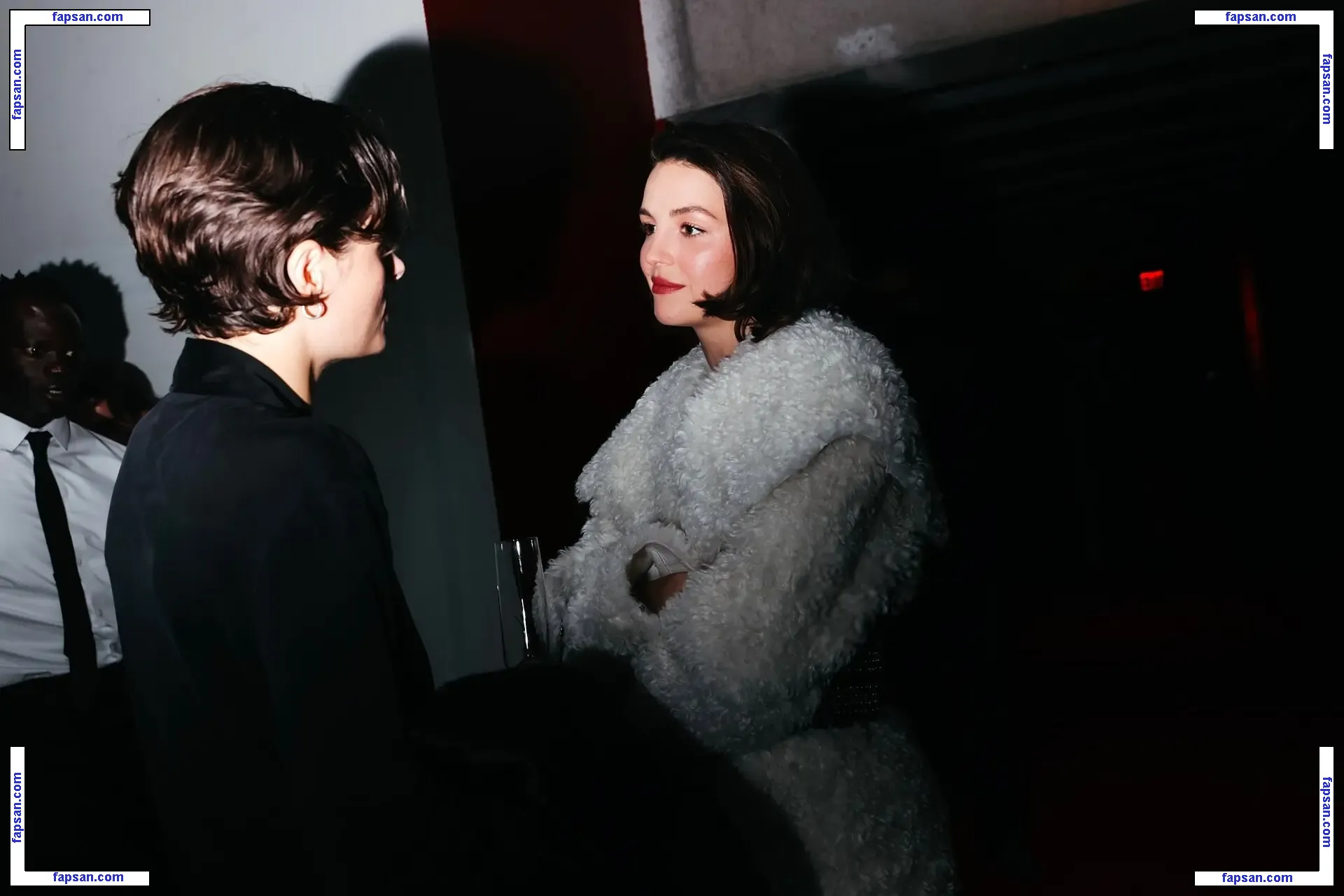 Ella Hunt голая фото #0138 с Онлифанс