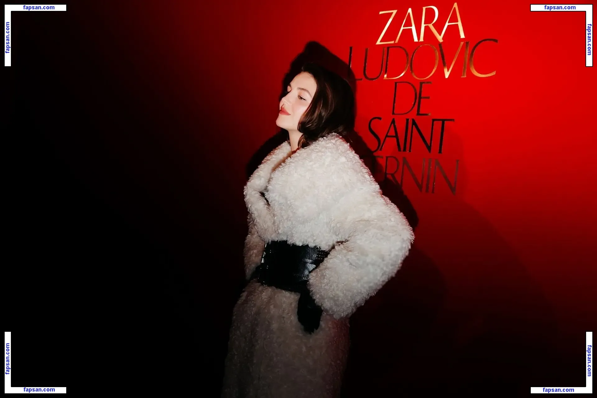 Ella Hunt голая фото #0143 с Онлифанс