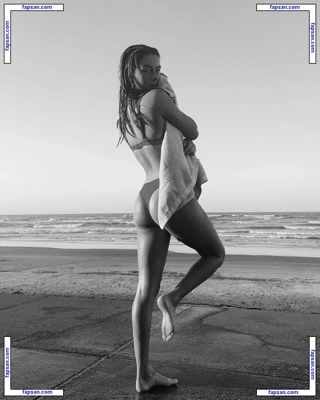 Ella Palen голая фото #0011 с Онлифанс