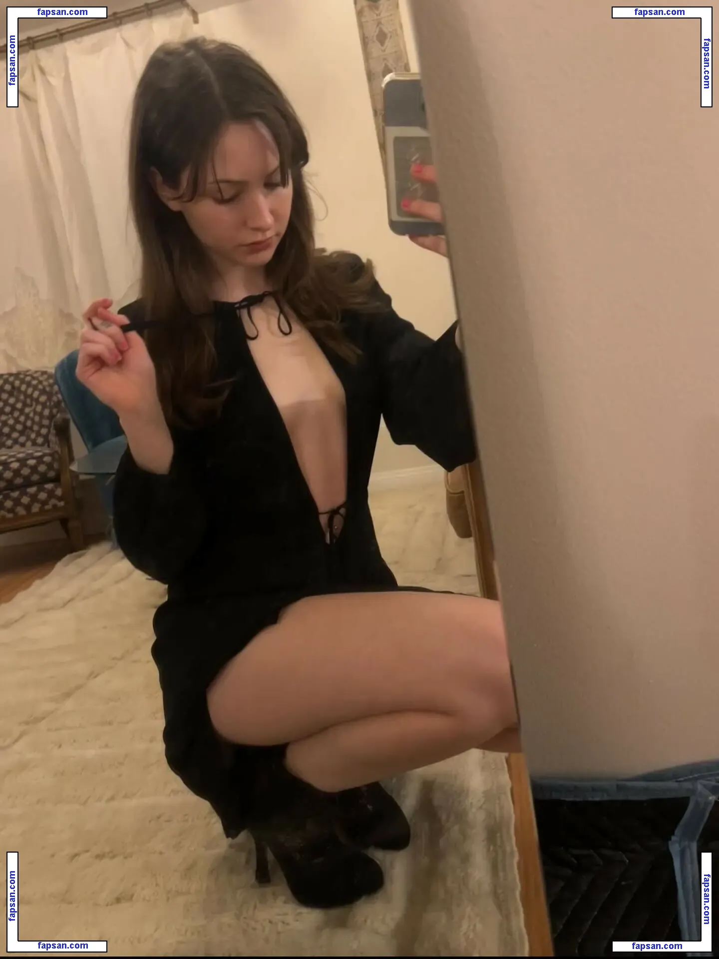 Ella Woolsey nude photo #0008 from OnlyFans