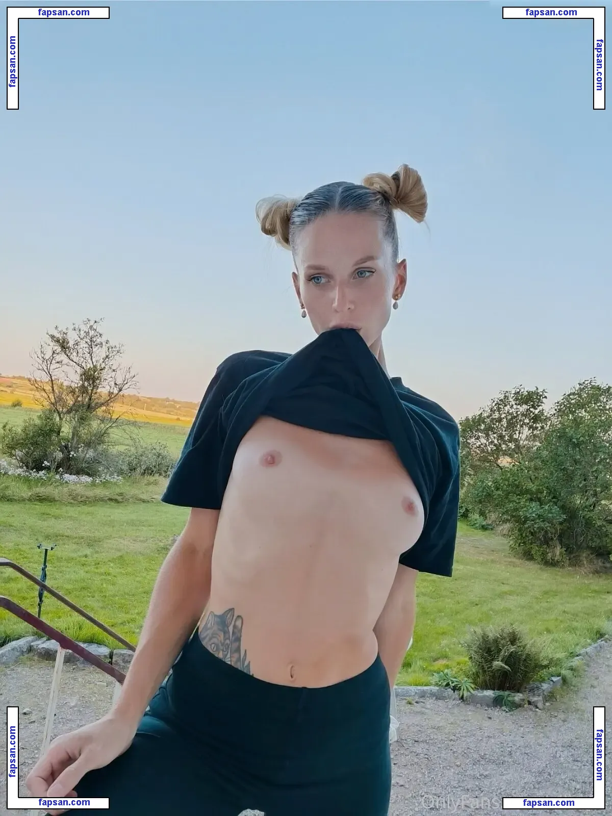 ellaa91 nude photo #0210 from OnlyFans