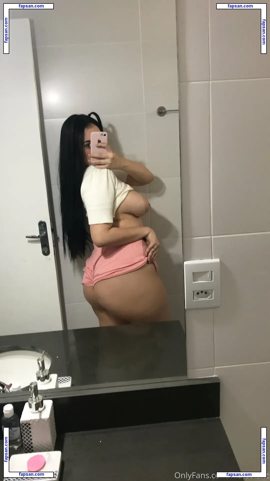 ellaarievilo nude photo #0025 from OnlyFans