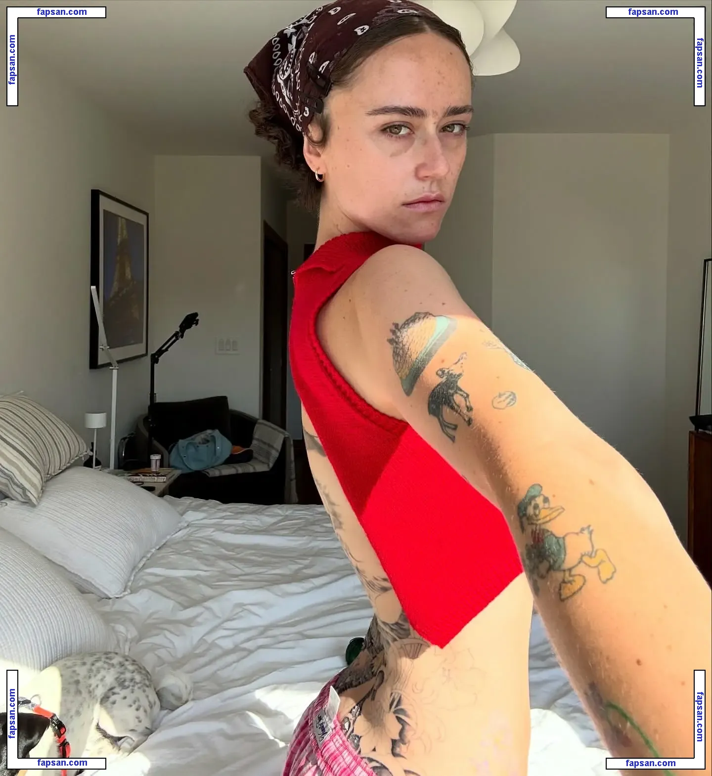 ellaemhoff nude photo #0004 from OnlyFans