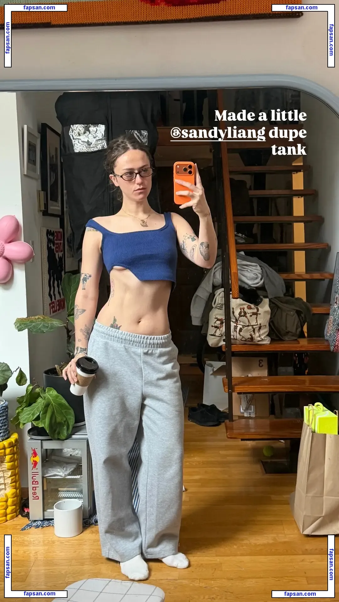 ellaemhoff голая фото #0008 с Онлифанс