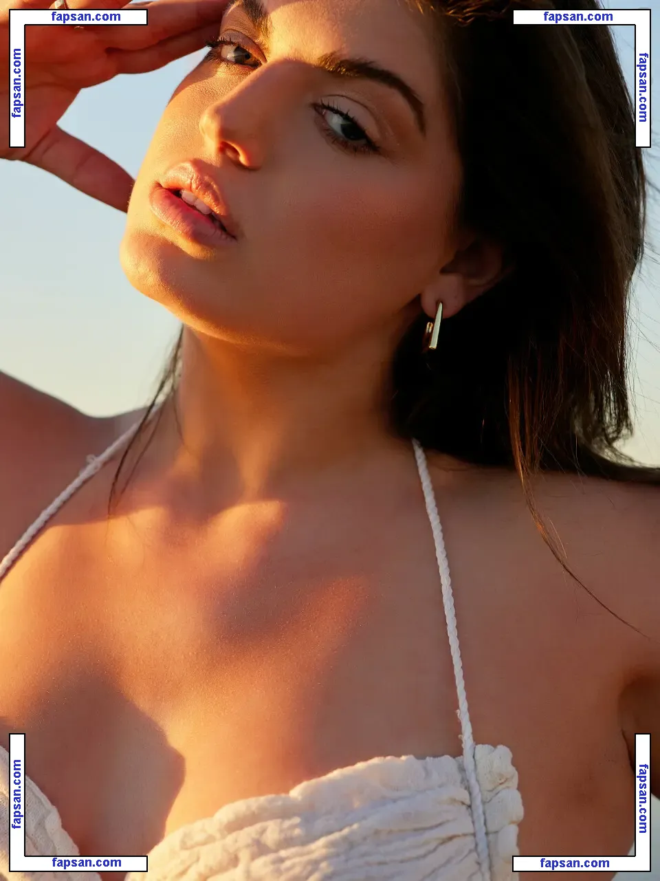 ellahalikas голая фото #0007 с Онлифанс