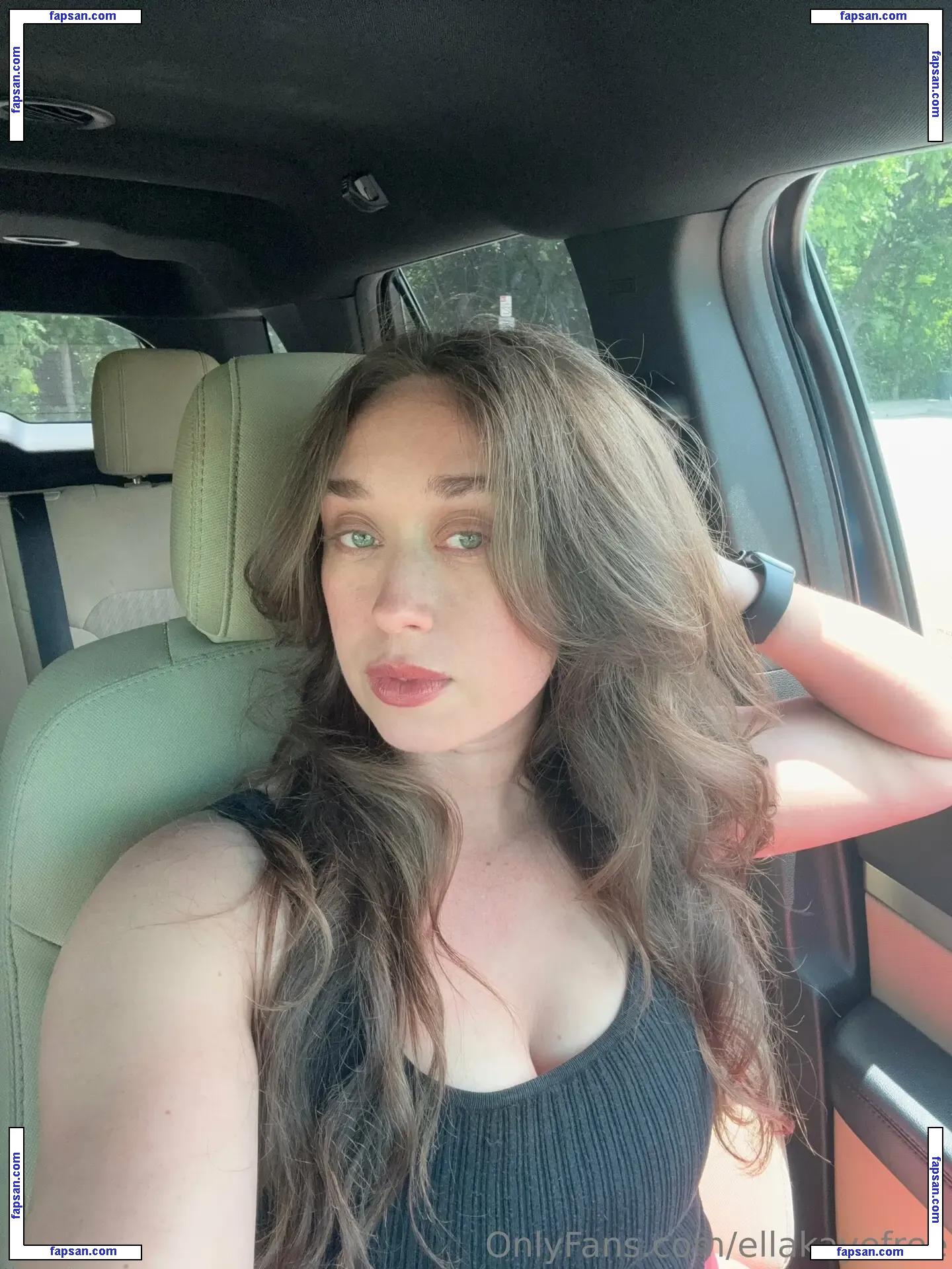 ellakayefree nude photo #0003 from OnlyFans