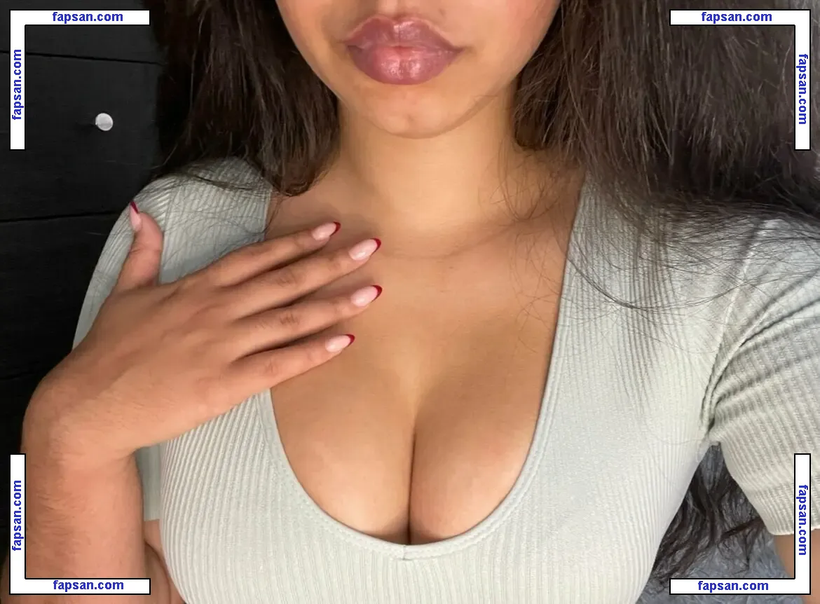 ellaroseyyfree nude photo #0003 from OnlyFans