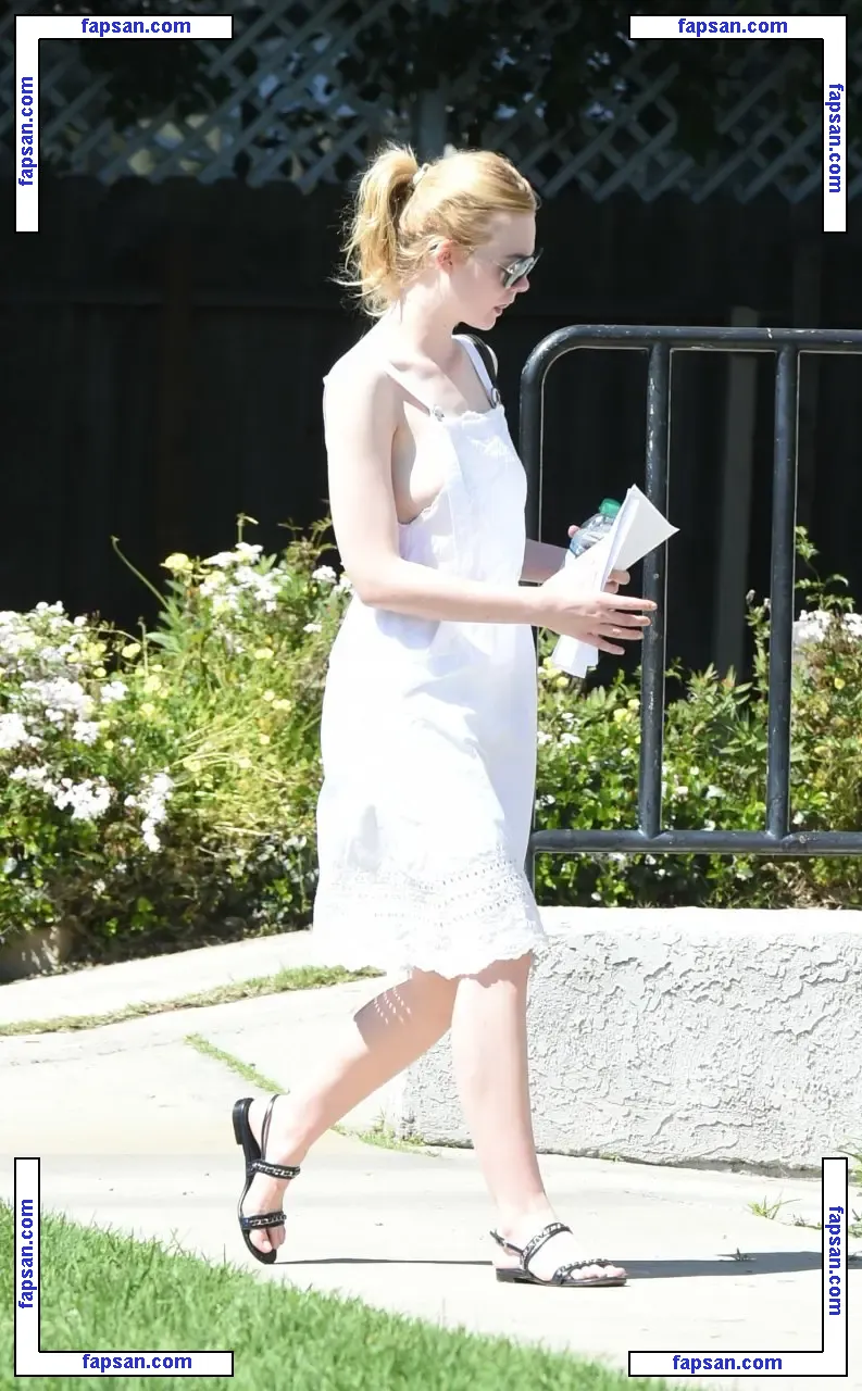 Elle Fanning nude photo #0141 from OnlyFans