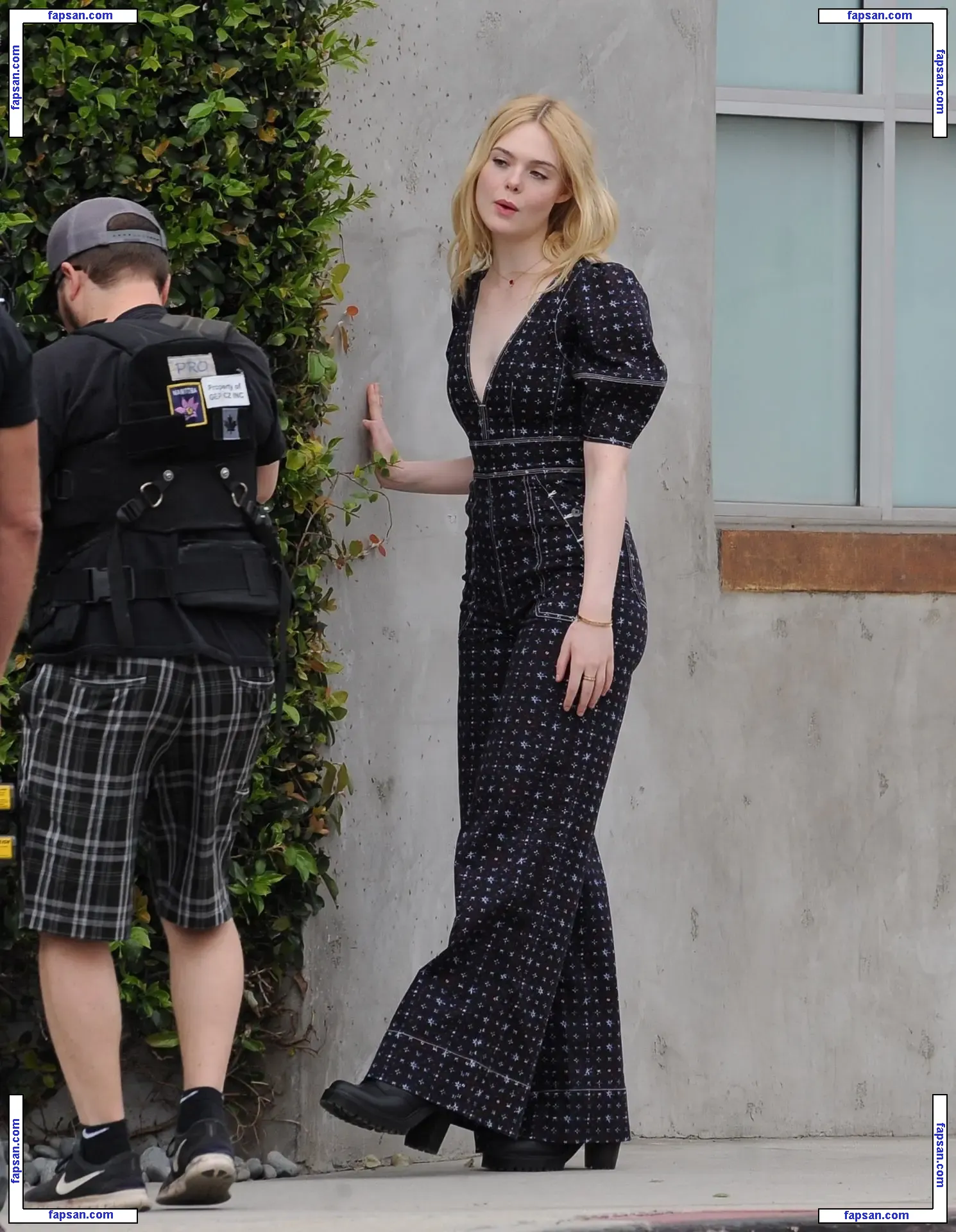 Elle Fanning голая фото #0311 с Онлифанс