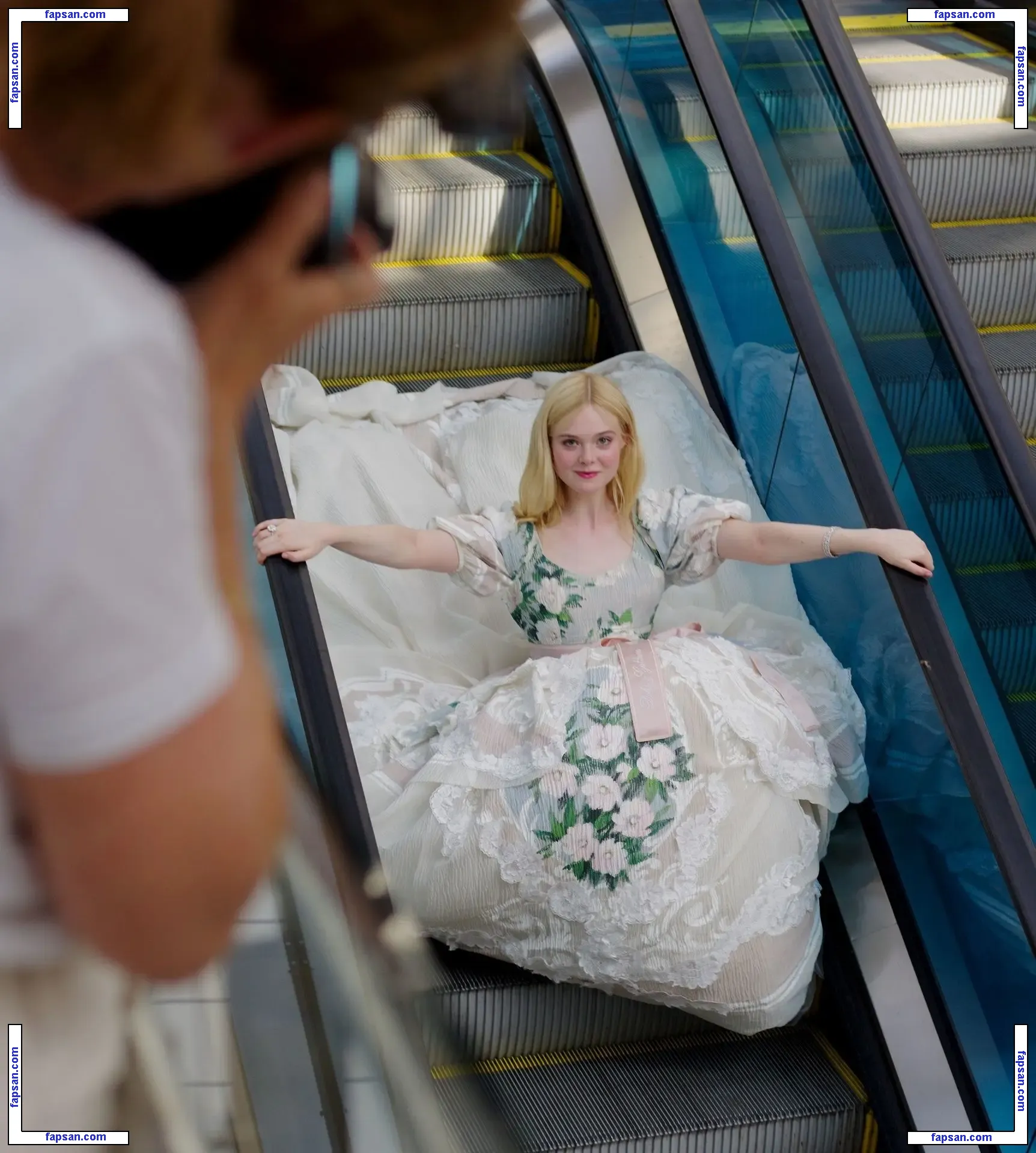 Elle Fanning голая фото #0517 с Онлифанс