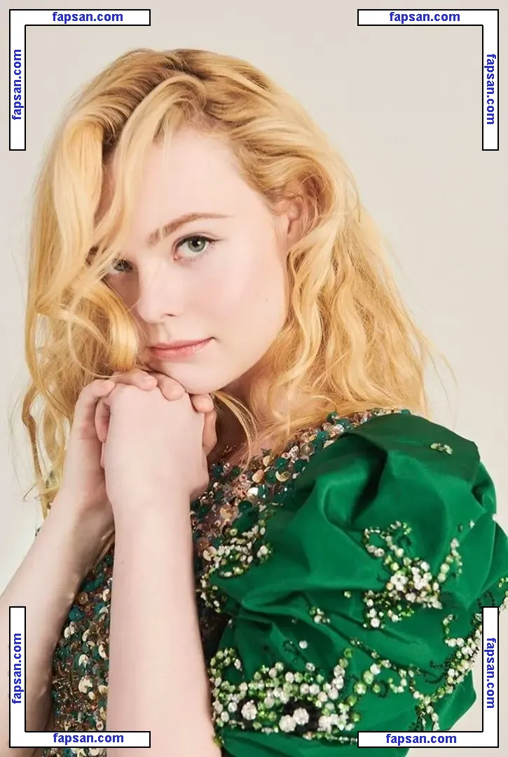 Elle Fanning голая фото #0818 с Онлифанс