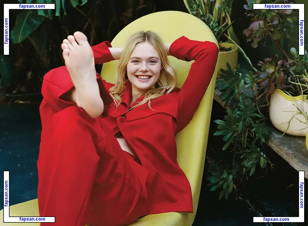Elle Fanning голая фото #0819 с Онлифанс