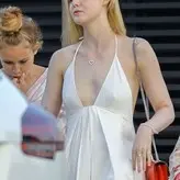 Elle Fanning голая #0454