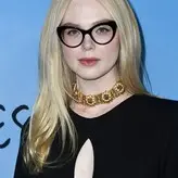 Elle Fanning голая #0523
