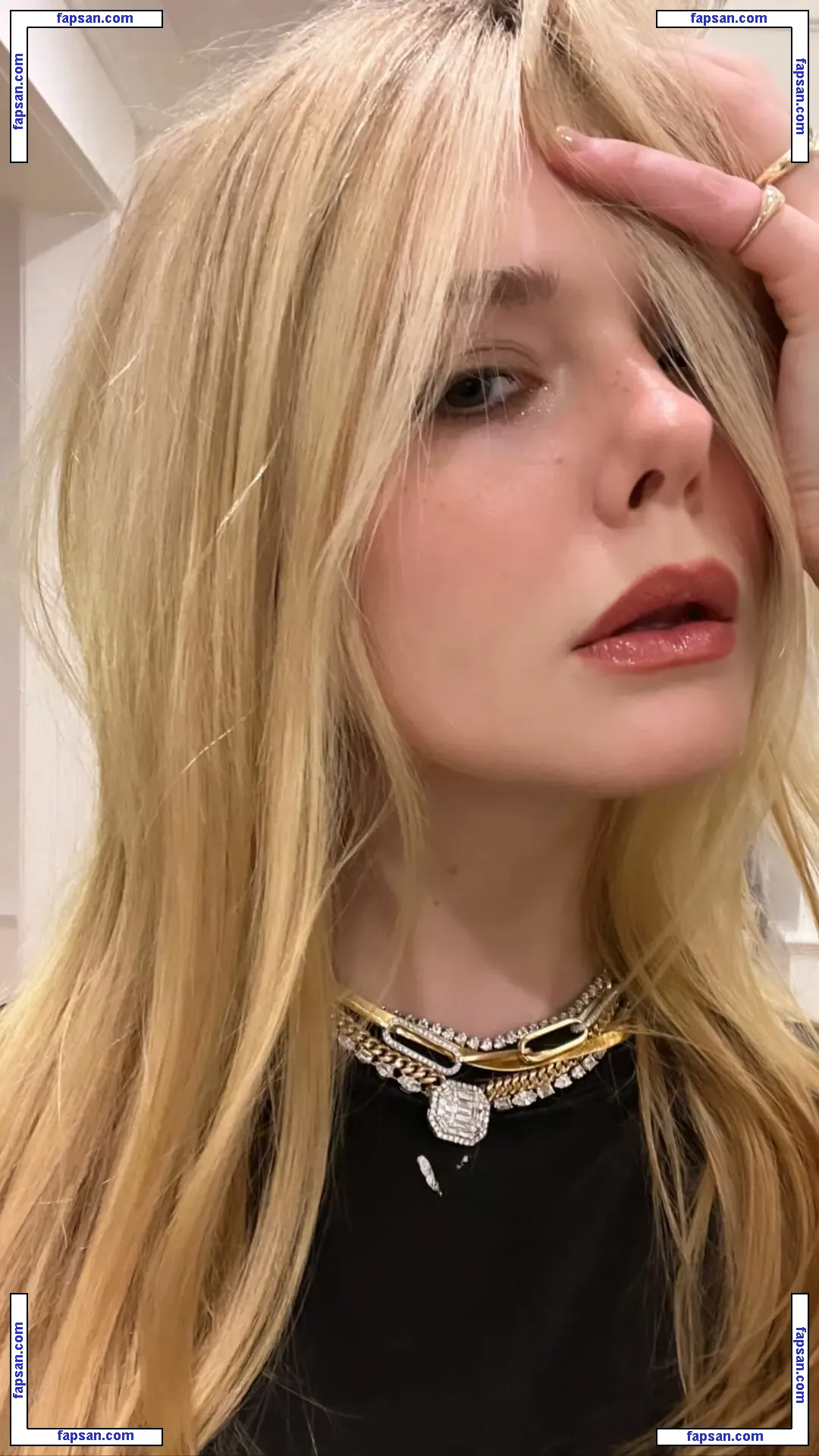 Elle Fanning голая фото #1112 с Онлифанс