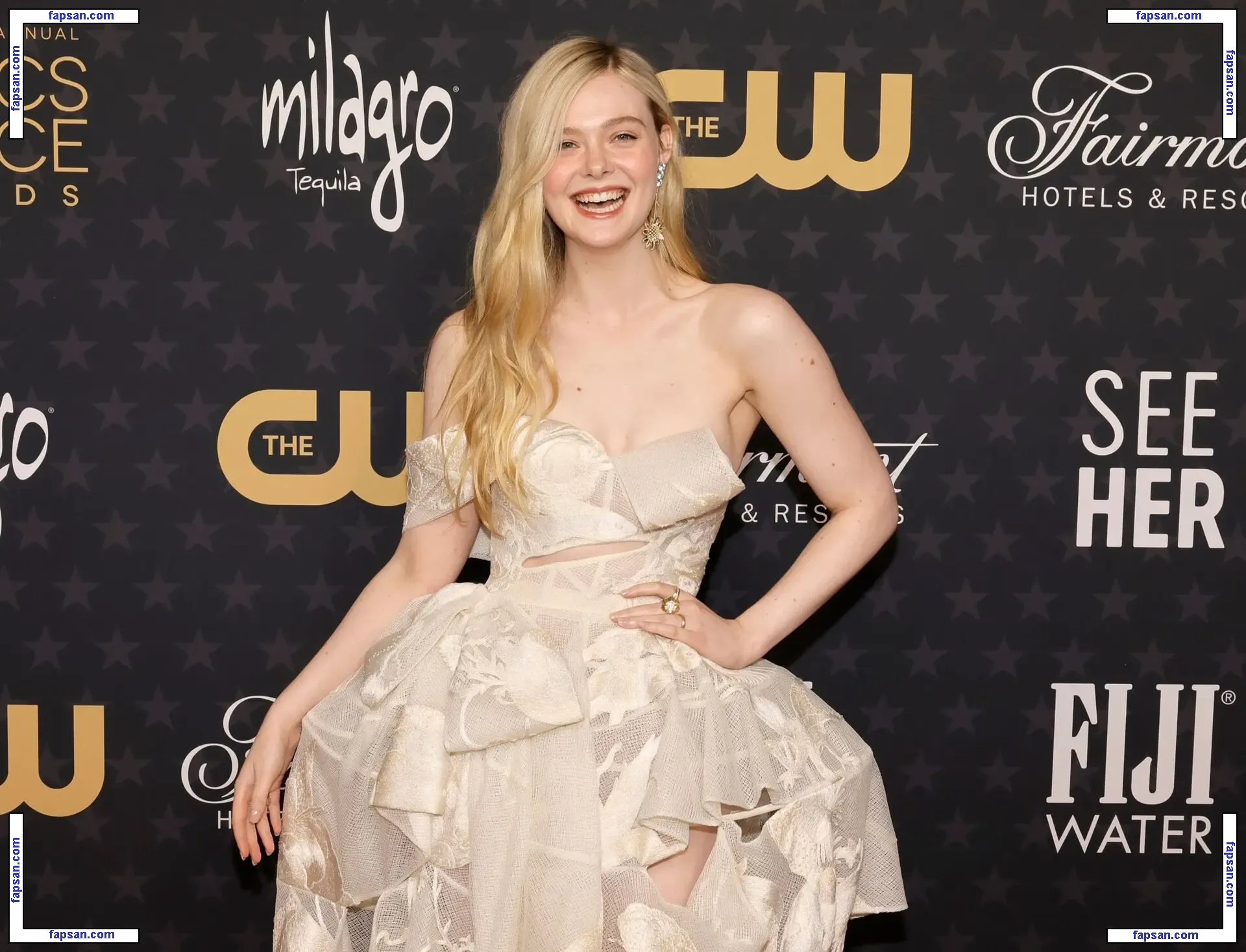 Elle Fanning голая фото #1123 с Онлифанс