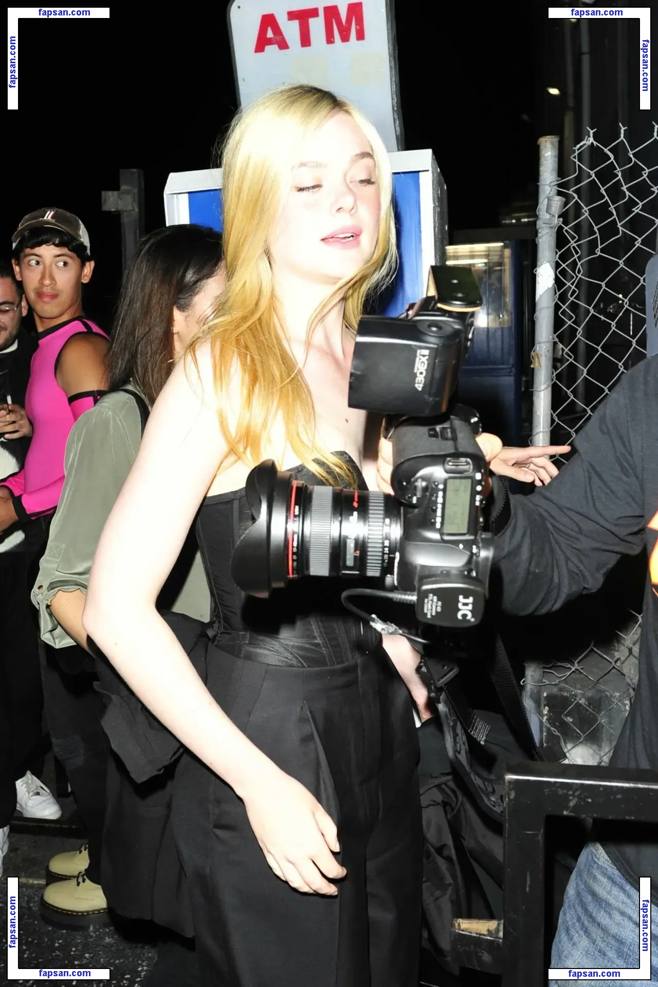 Elle Fanning голая фото #1489 с Онлифанс