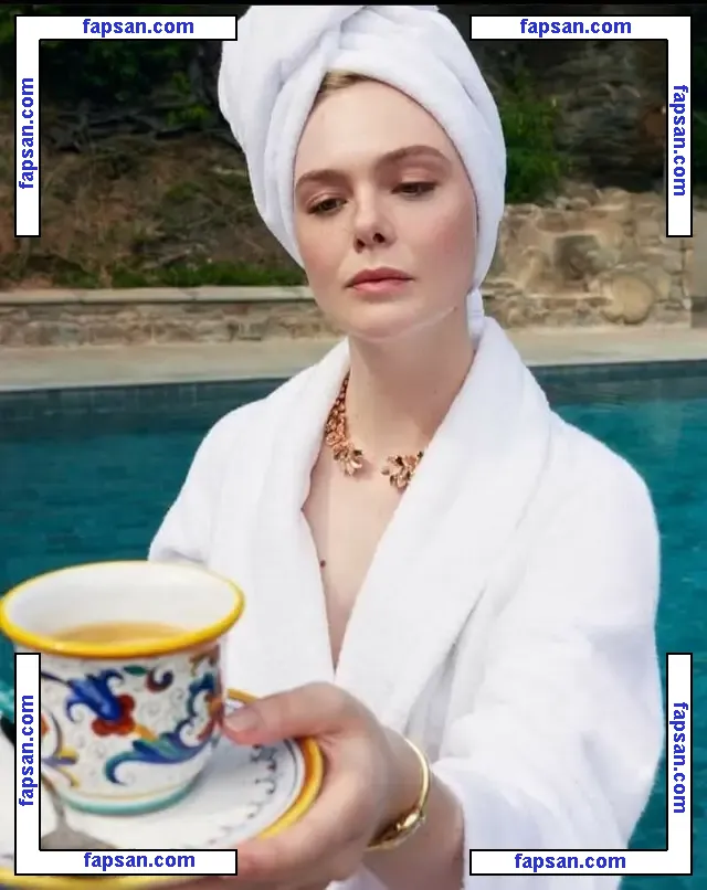 Elle Fanning голая фото #1547 с Онлифанс